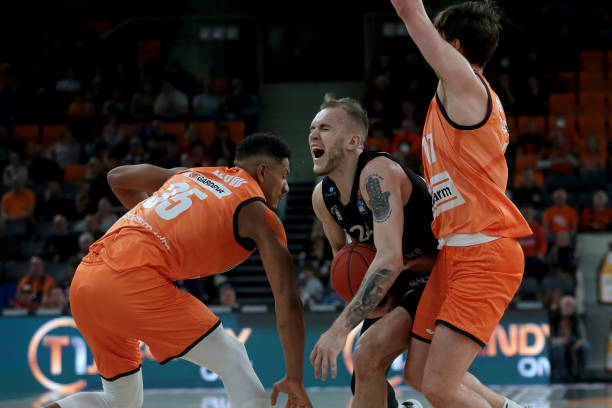 爱好者们共 爱好者们共